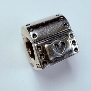 Pandora Pirate Treasure Heart Box Chest Sterling Silver 925 Retired Charm Bead